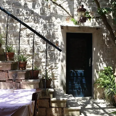 Апартаменты Stone House Pelago